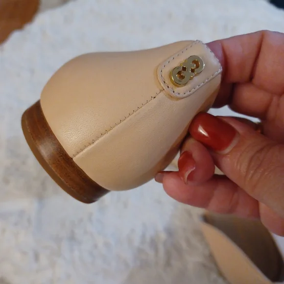 Cole Haan Beige Flats with Classic Silhouette - Picture 6 of 10